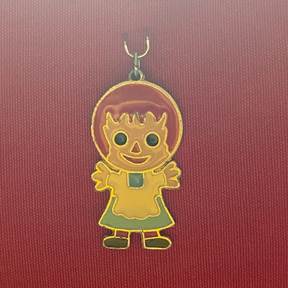 VTG 1970s Raggedy Ann Doll Enamel Pendant - Picture 8 of 13